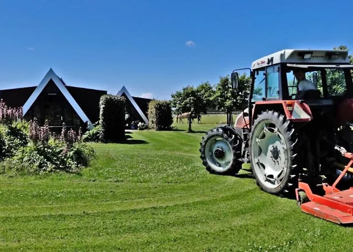 Hotelhuisje #d * Warmenhuizen