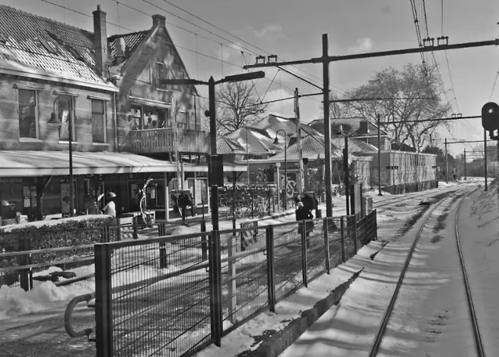 Hotelhuisje #d Hébergement de vacances