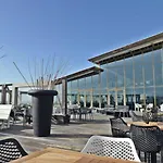 Hotelhuisje #d * Warmenhuizen