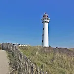 Hotelhuisje #d Casa de Férias Warmenhuizen